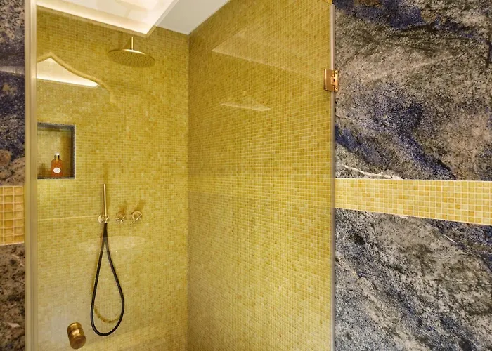 Empress Theodora Apartamento