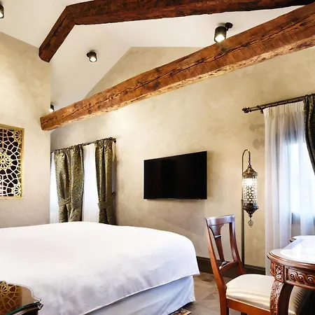Empress Theodora Apartament *